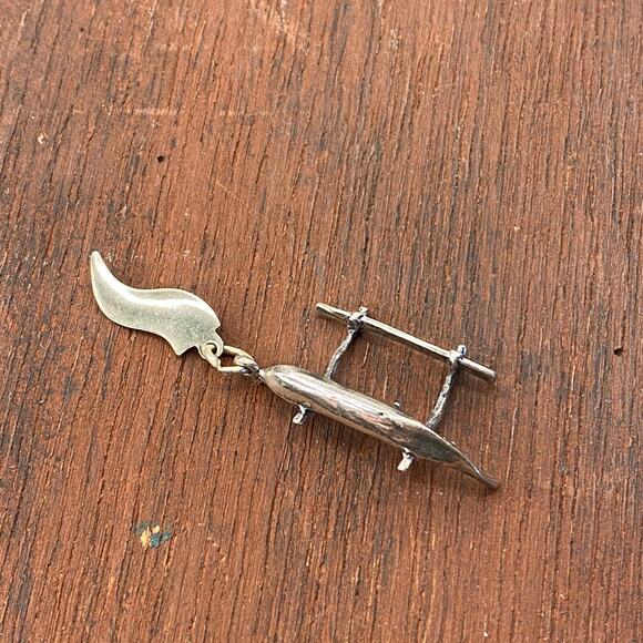 Vintage 925 Sterling Silver "Rumors New Orleans" Outrigger Canoe Pendant Charm - Picture 2 of 4